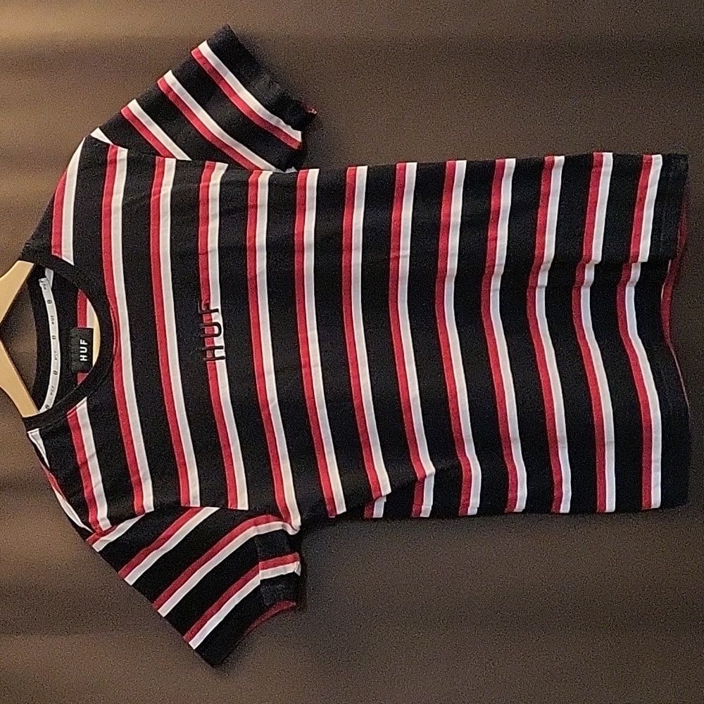 HUF "Stripped Embroidered Logo" T-Shirt (M)